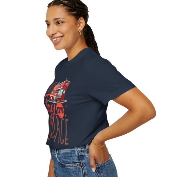 It's not Tiny - It's Average Tee - T-Shirt for Shipping Container Lovers - Image 151